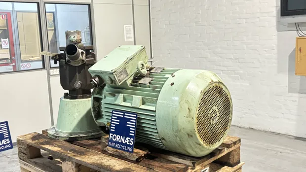 Image 1 of 12 - HP1035