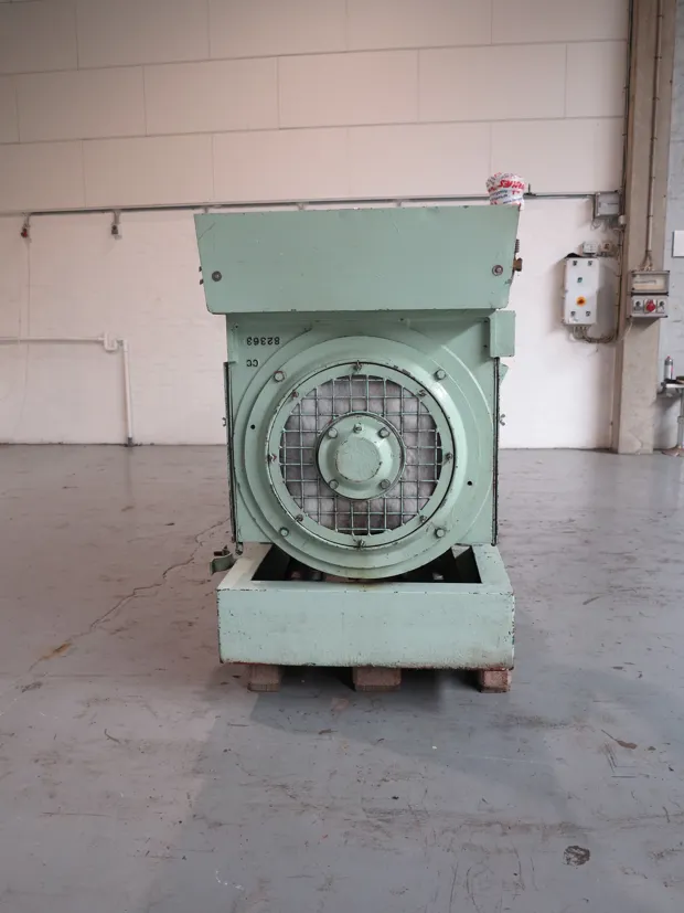 Image 2 of 5 - Scania