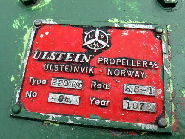 Image 5 of 5 - Ulstein - 220 AGSC