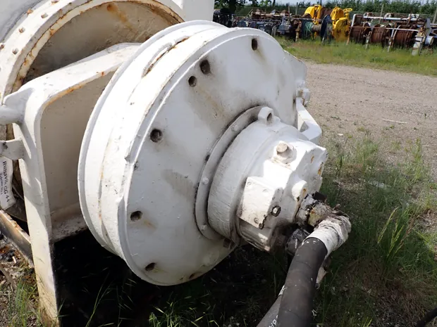 Image 4 of 4 - Split winch