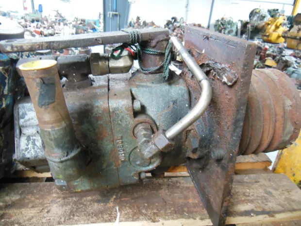 Image 1 of 3 - HP484