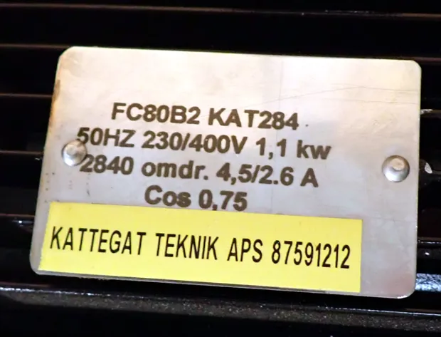 Image 3 of 3 - FC80B2