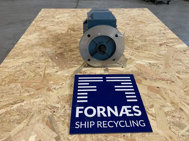 Image 4 of 5 - ABB - M2AA 071B-2