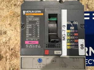 Merlin Gerin - Compact