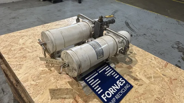 Image 3 of 7 - Parker Racor - 751000MAXM