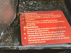D814
