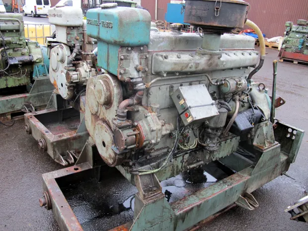 Image 1 of 3 - Scania - D11 R81