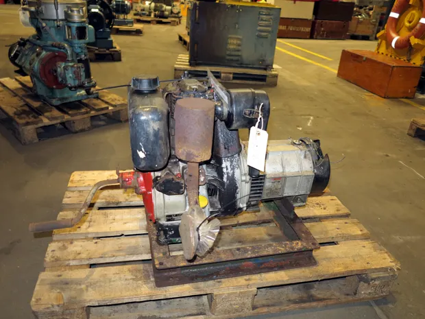 Image 1 of 3 - Lister Petter