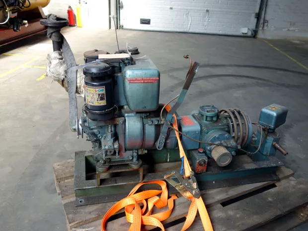 Image 1 of 4 - Hatz - E673RK