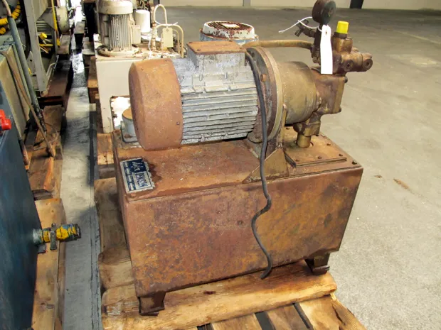 Image 12 of 15 - HS73