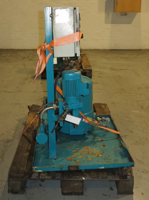 Image 3 of 6 - CJC - HDU 27/27