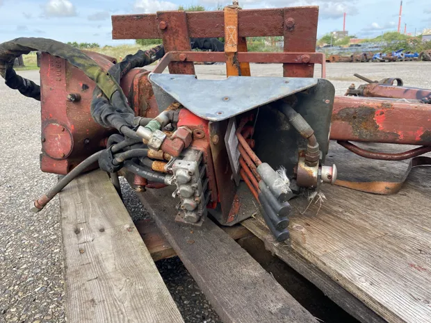 Image 5 of 7 - Fassi - Foldekran