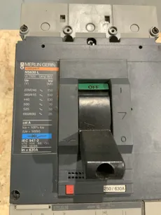 Merlin Gerin - NS630S