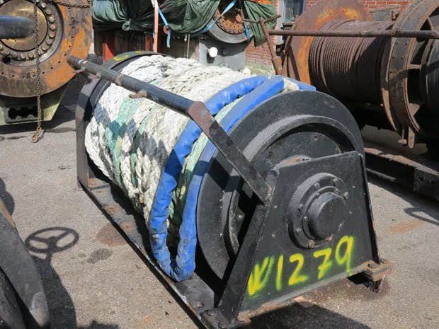 Image 2 of 6 - Trawl winch