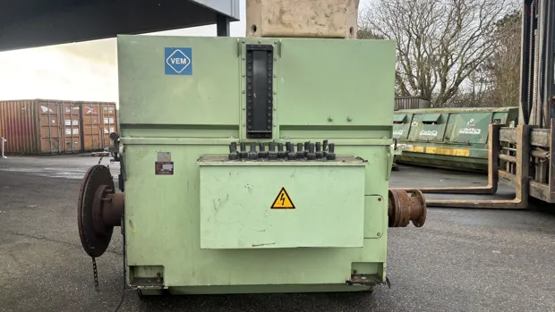 Image 4 of 7 - VEM  - DRKSX 6321-4UA