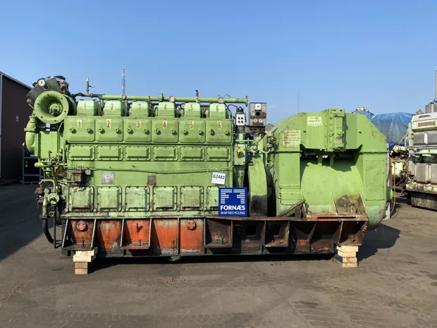 Image 1 of 9 - B&W Holeby