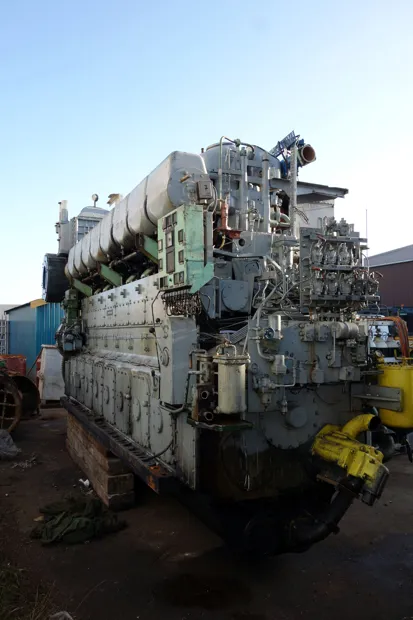 Image 3 of 6 - Deutz - SBV 8M 540