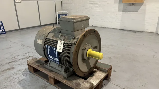 Image 2 of 8 - Rotor  - 5RN250M04A3