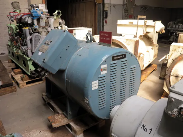 Image 3 of 4 - AVK - DIB 110 gb/4D