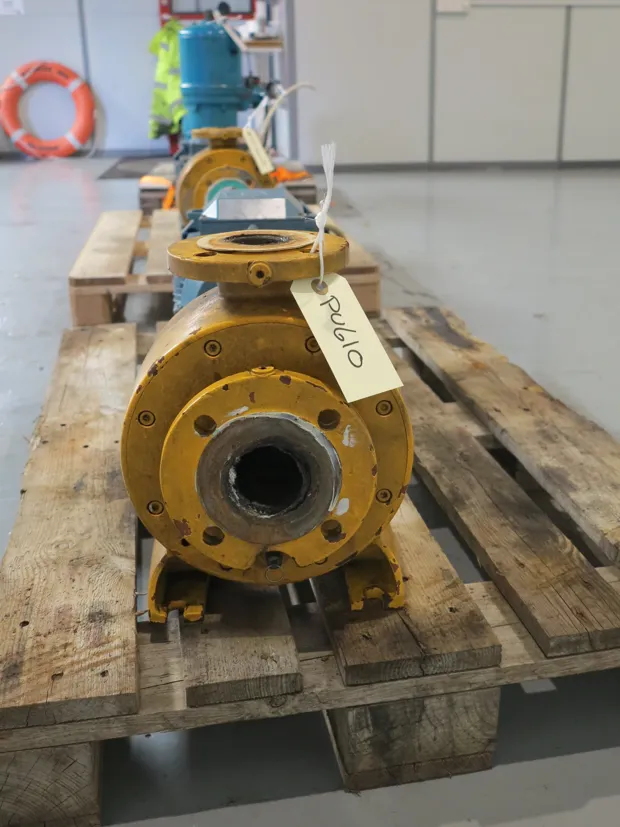 Image 2 of 5 - Desmi - S70-50-175/A09