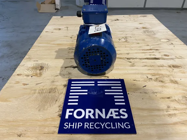 Image 4 of 5 - Bevi - 4A802-4B3+PTC