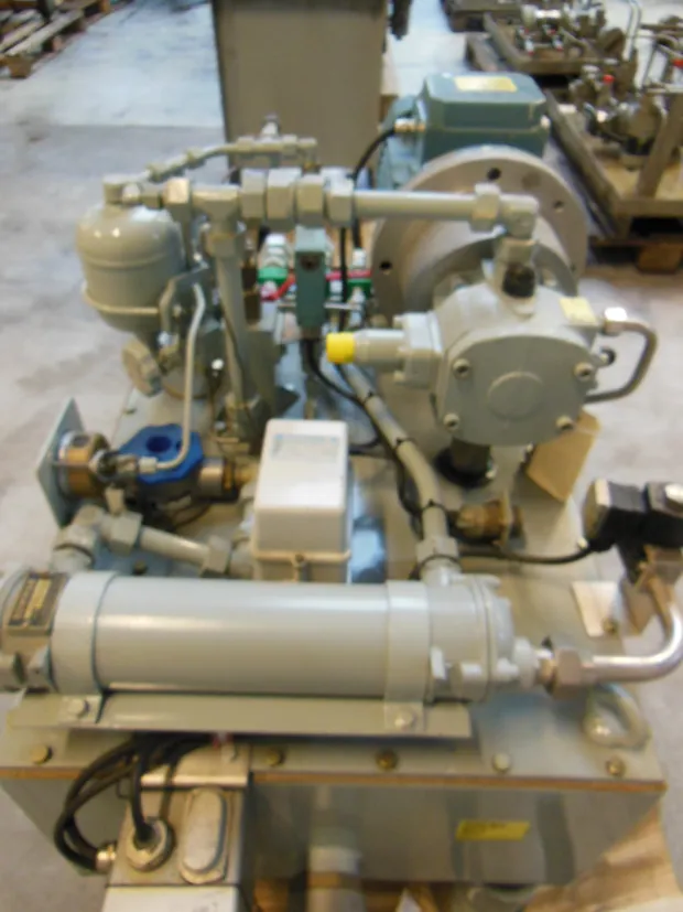 Image 1 of 3 - HS131