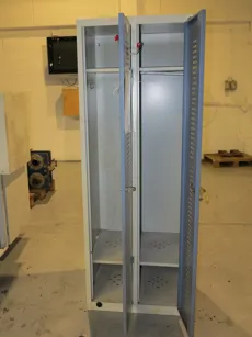 D589