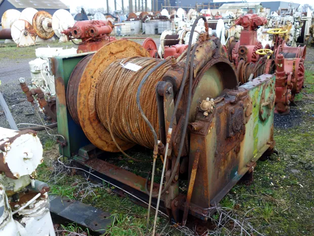 Image 3 of 3 - Trawl winch