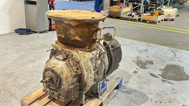 Image 4 of 8 - BBC - VTR251-2N