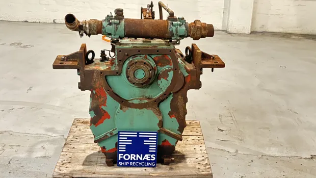 Image 1 of 9 - Marine Transmission - DMT 200HL-F