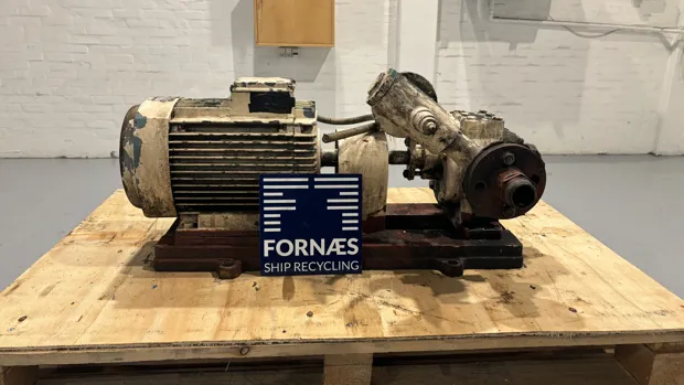 Image 1 of 11 - Kracht