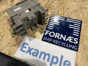 MERLIN GERIN - NS100H