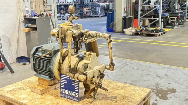 Image 6 of 13 - HP1026