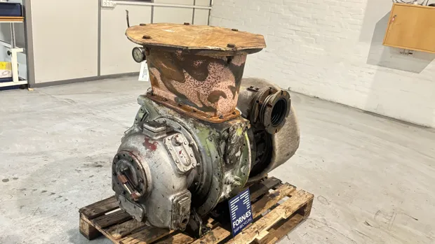 Image 9 of 9 - BBC - VTR251-2N