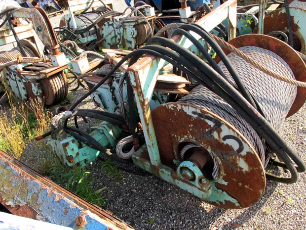 Image 2 of 8 - Wire winch