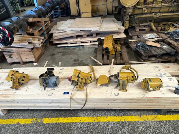 Image 11 of 11 - Caterpillar - 333-1184