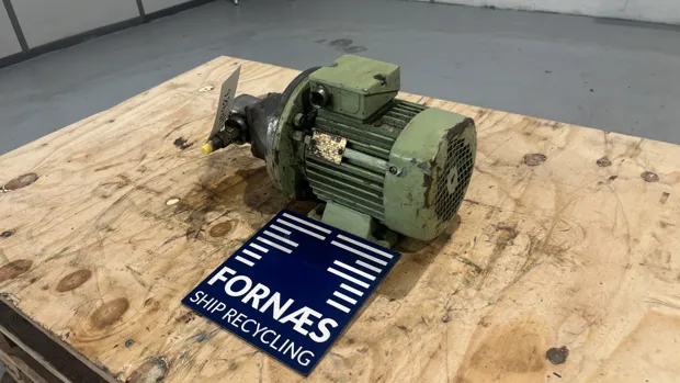 Image 2 of 9 - HP986