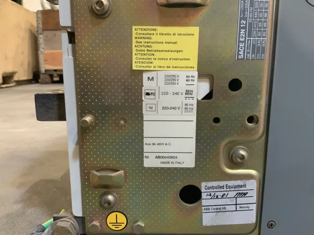 Image 2 of 3 - ABB - SACE E 2