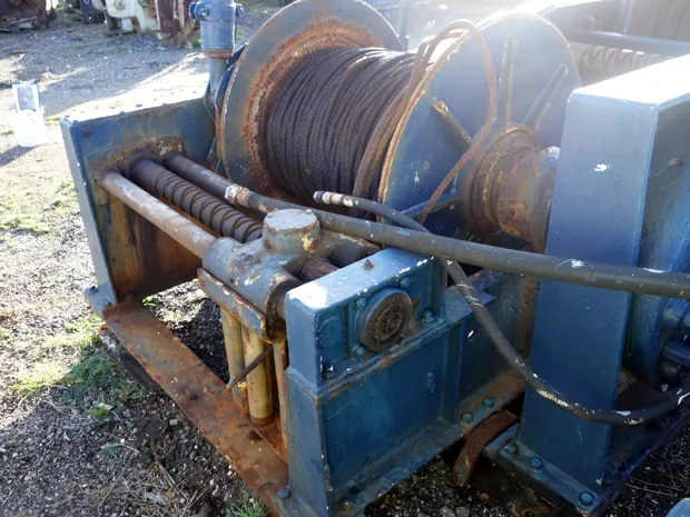 Image 4 of 7 - Trawl winch