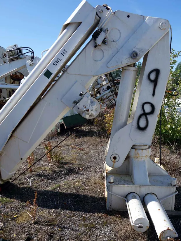 Image 3 of 4 - Foldekran