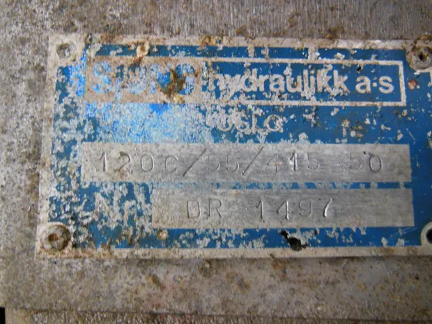 Image 3 of 4 - HP196