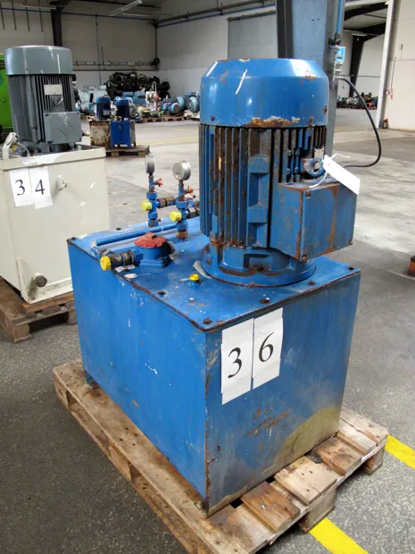 Image 1 of 7 - HS36