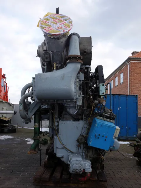 Image 4 of 5 - MaK - 6M 453 AK