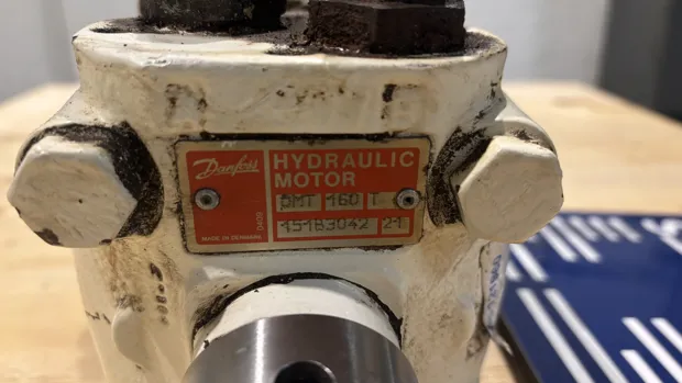 Image 7 of 8 - Danfoss  - OMT 160 T