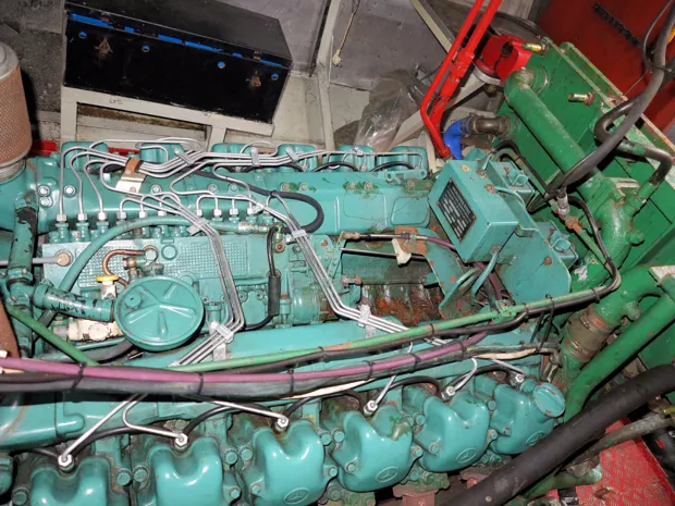 Image 9 of 11 - Mercedes - OM 424