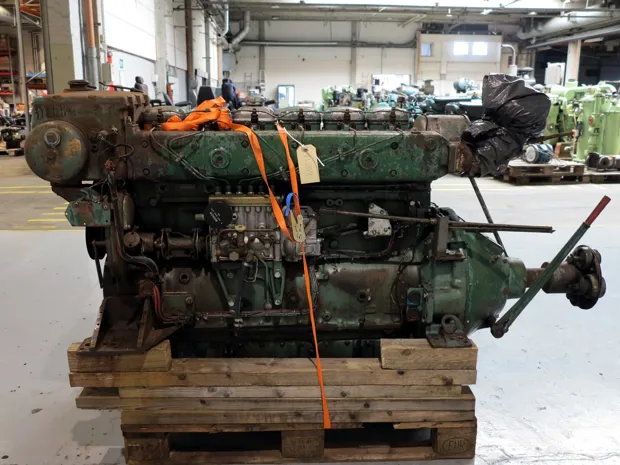 Image 2 of 5 - Volvo - MD 100A