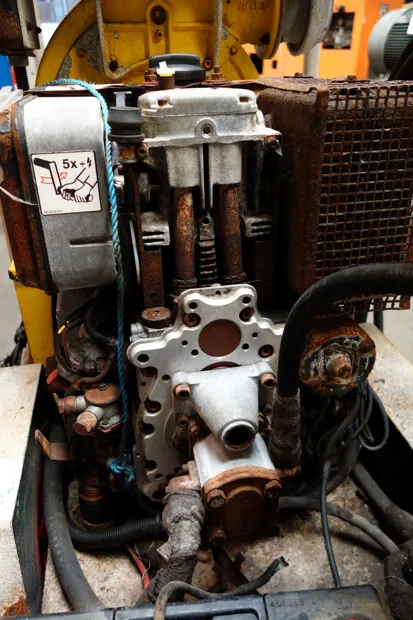 Image 2 of 7 - Hatz - 1D81Z