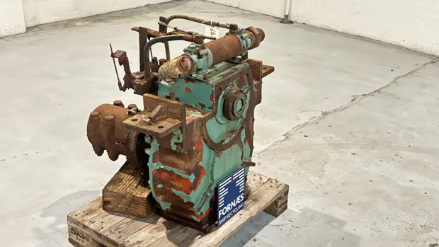 Image 2 of 9 - Marine Transmission - DMT 200HL-F