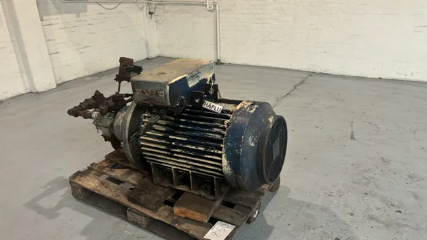 Image 6 of 9 - HP850