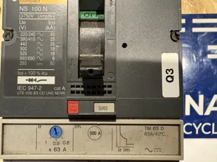 MERLIN GERIN - NS100N